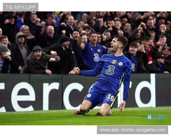 切尔西哈弗茨远射穿透人墙成功为球队得分